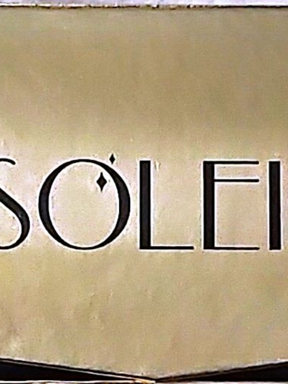 SOLEIL Dynamic Styler Hair Tool in Cobalt - Picture 6 of 6